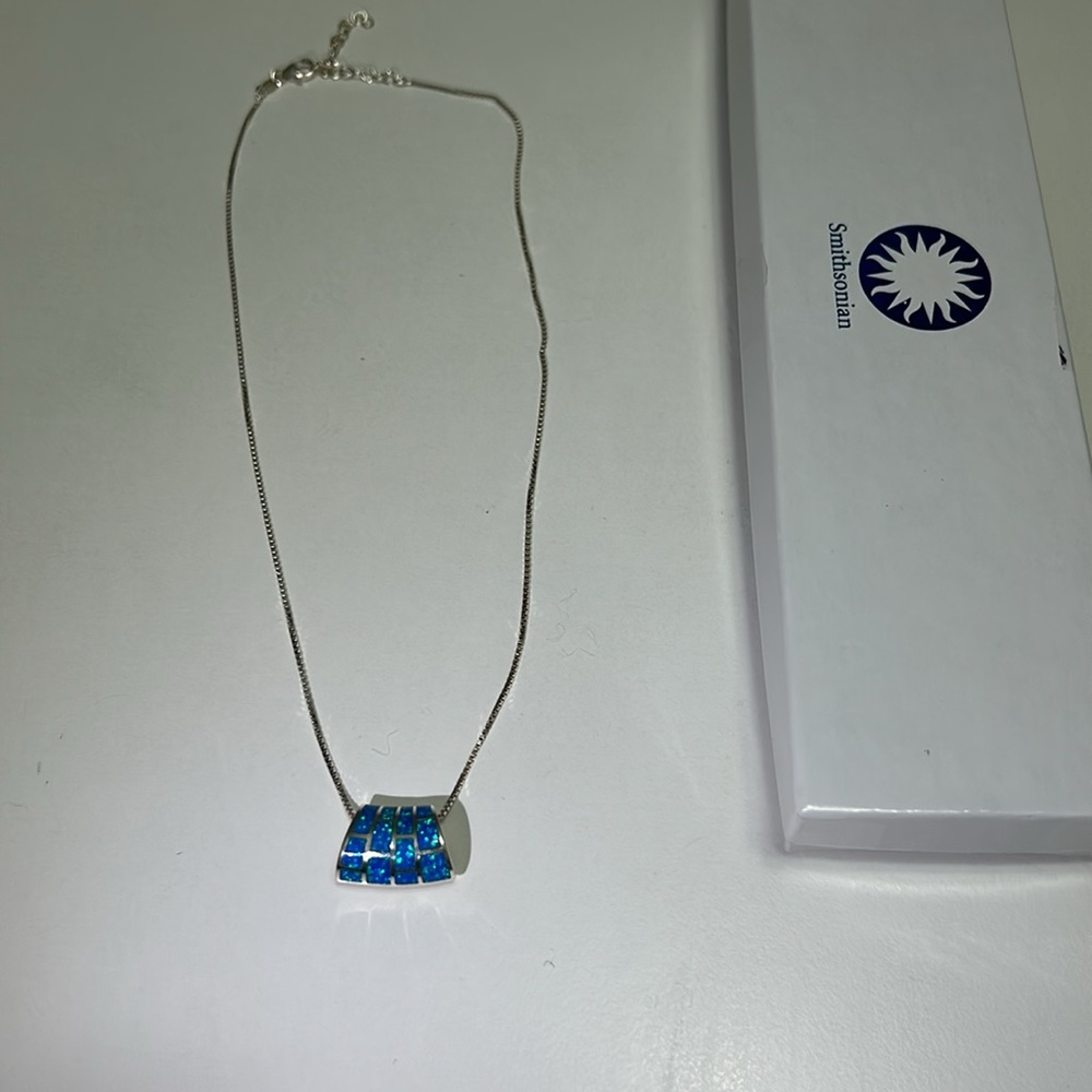 Smithsonian Turquoise Navajo Sterling Silver and Turquoise Pendant Necklace NEW